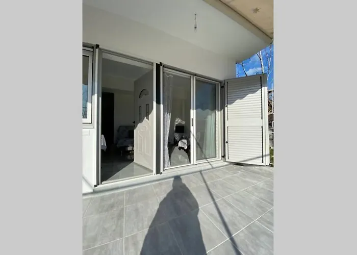 Karavias Cosy Vlicho House *